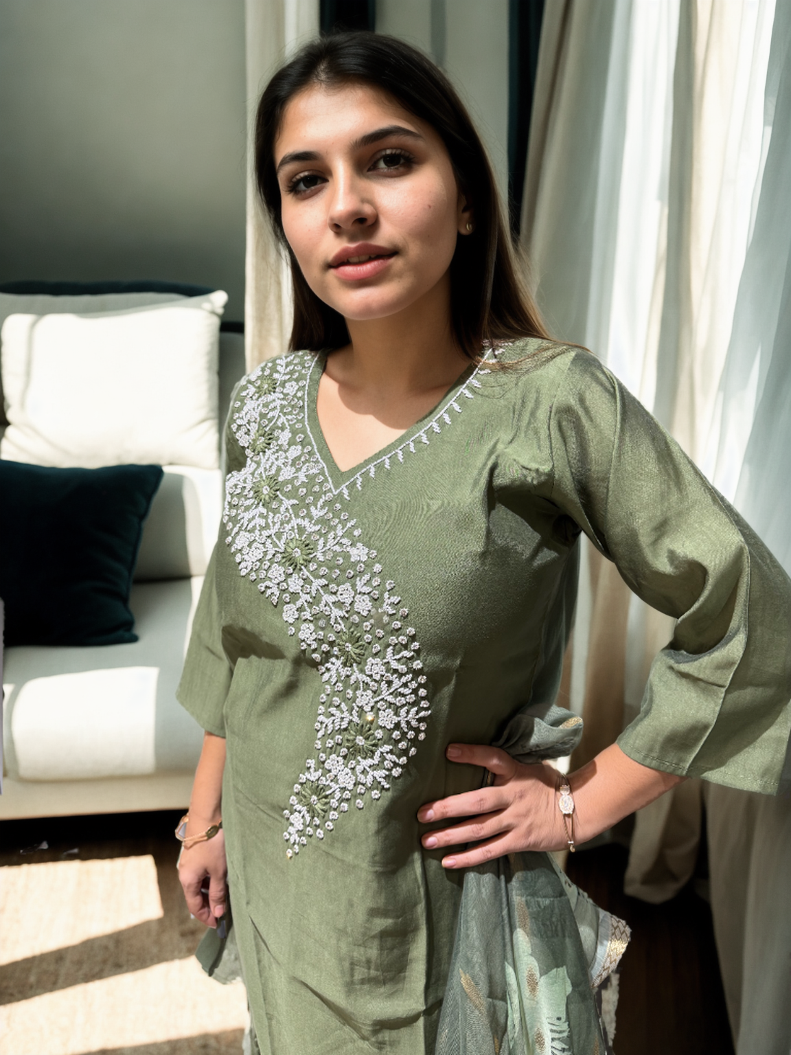 MeeraSetu Roman Elegance – Rose Pink Handwork Kurti Set with Chanderi Dupatta