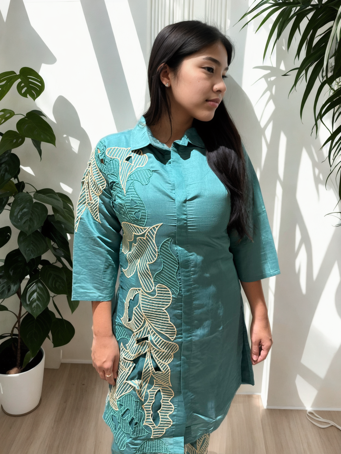 Cutwork Bloom Coord Set in Roman Silk β With Inner