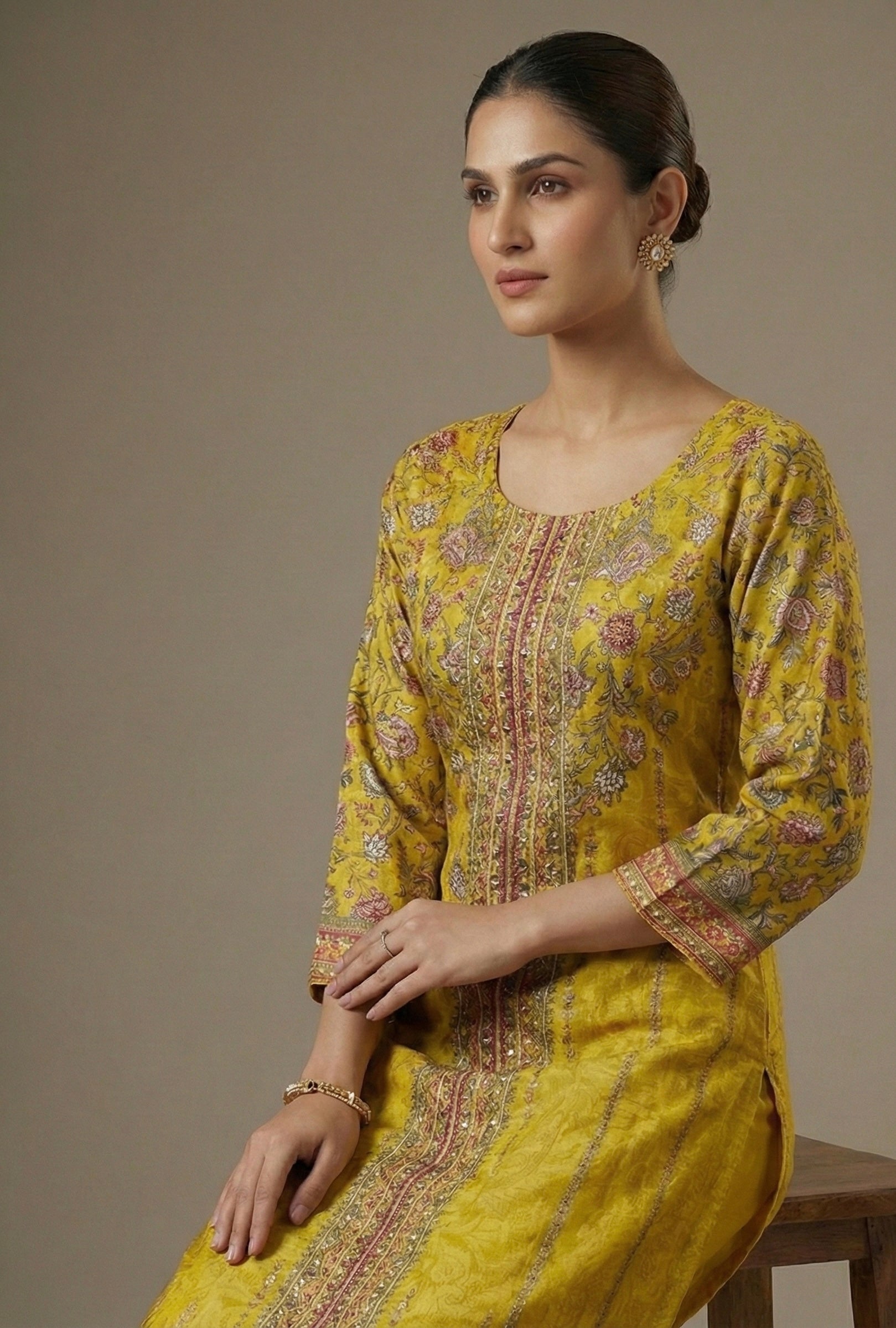 The Golden Radiance: Premium Chinon Silk Handcrafted Set