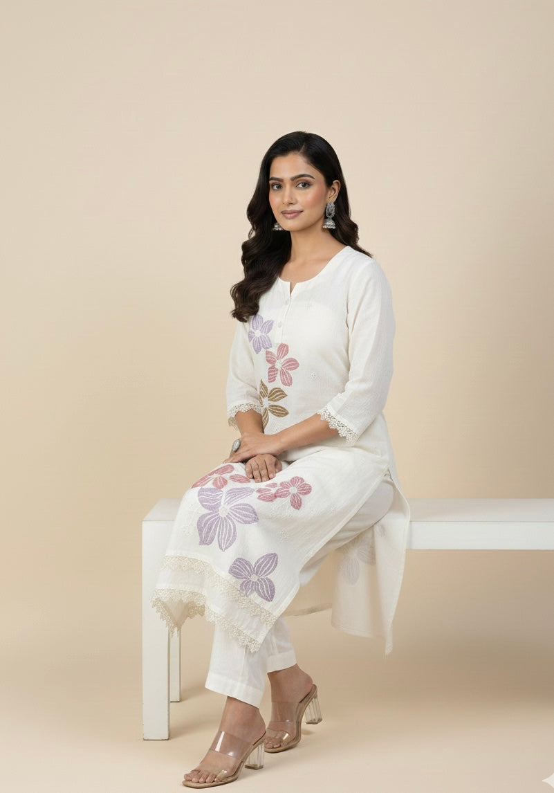 Ivory Mul Chanderi Suit Set with Hand-Embroidered Floral Dupatta 🌸