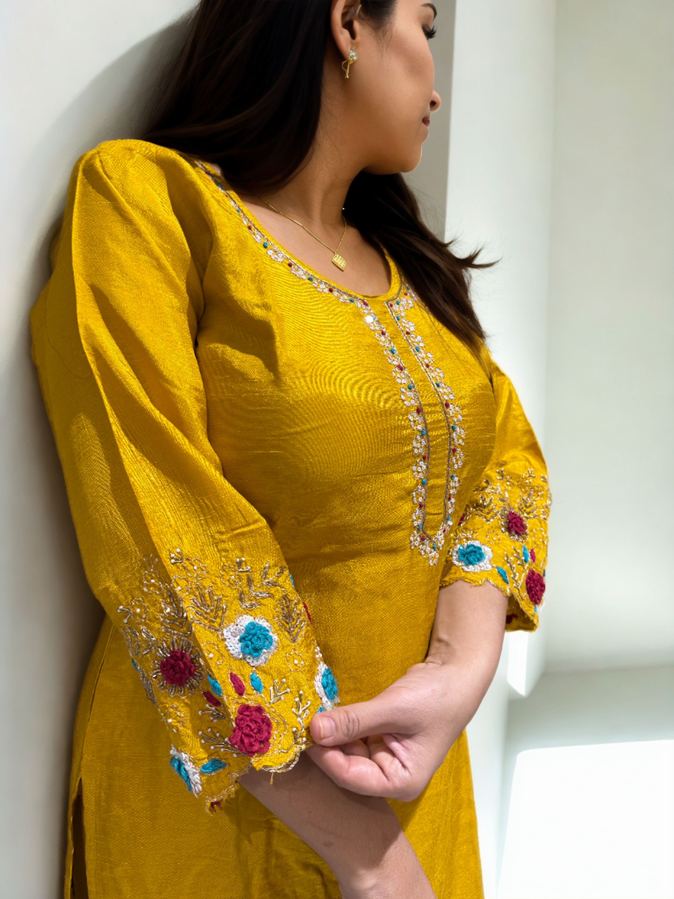 Purple Bloom | Hand-Embroidered Dola Silk Suit Set with Dupatta