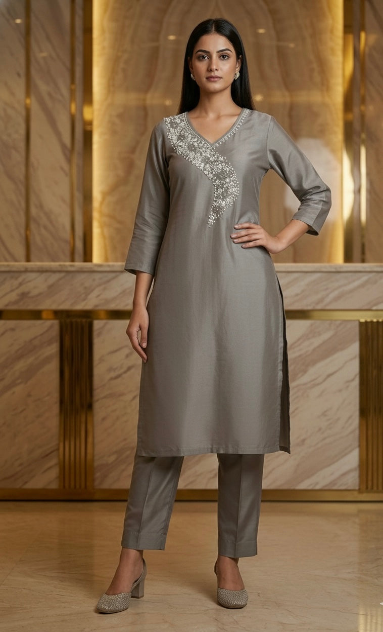 MeeraSetu Roman Elegance – Rose Pink Handwork Kurti Set with Chanderi Dupatta