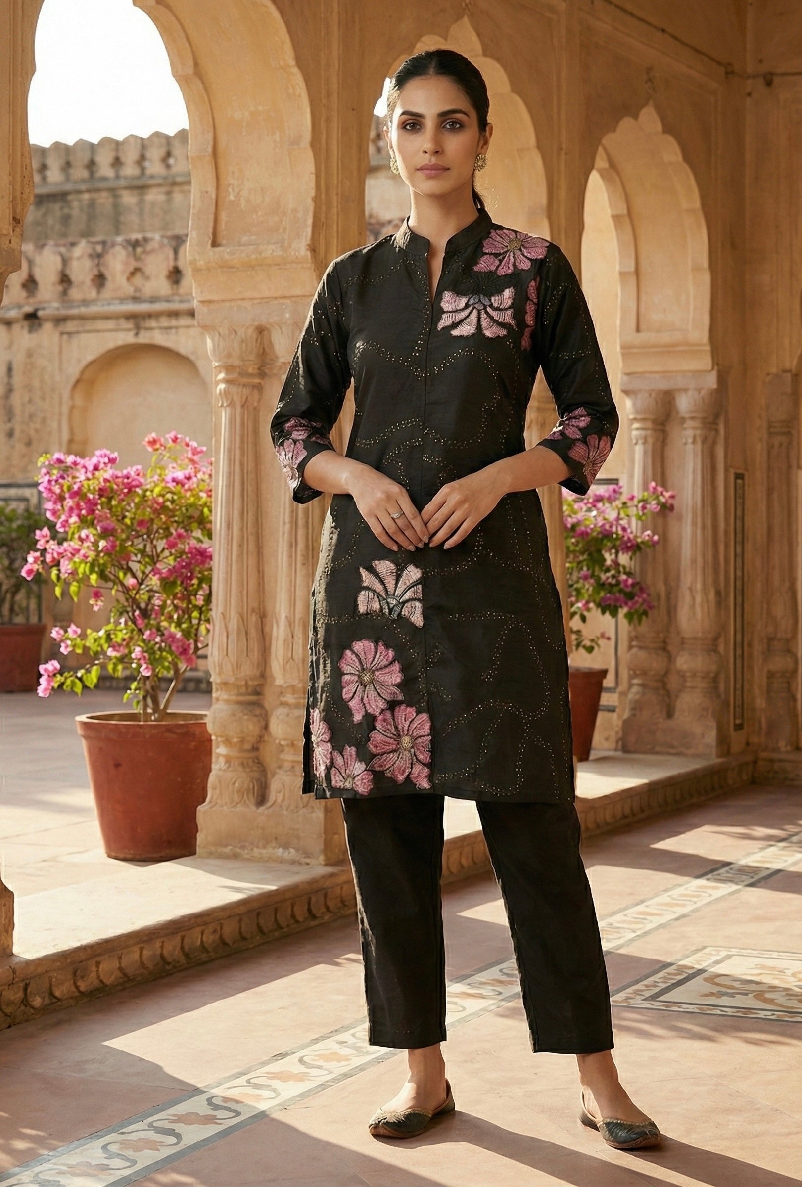 Chikan-Inspired Kurta Set with Bold Floral Appliqué