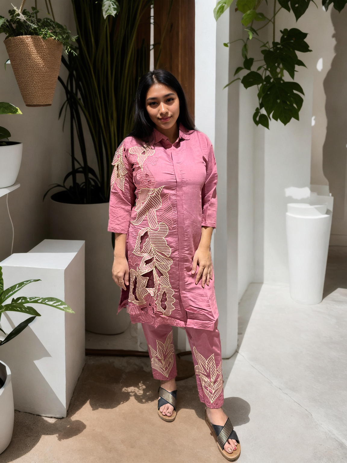 Cutwork Bloom Coord Set in Roman Silk – With Inner