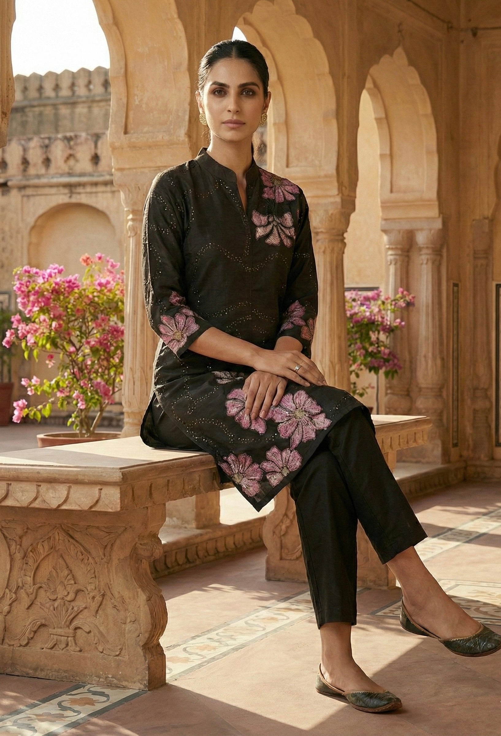 Chikan-Inspired Kurta Set with Bold Floral Appliqué