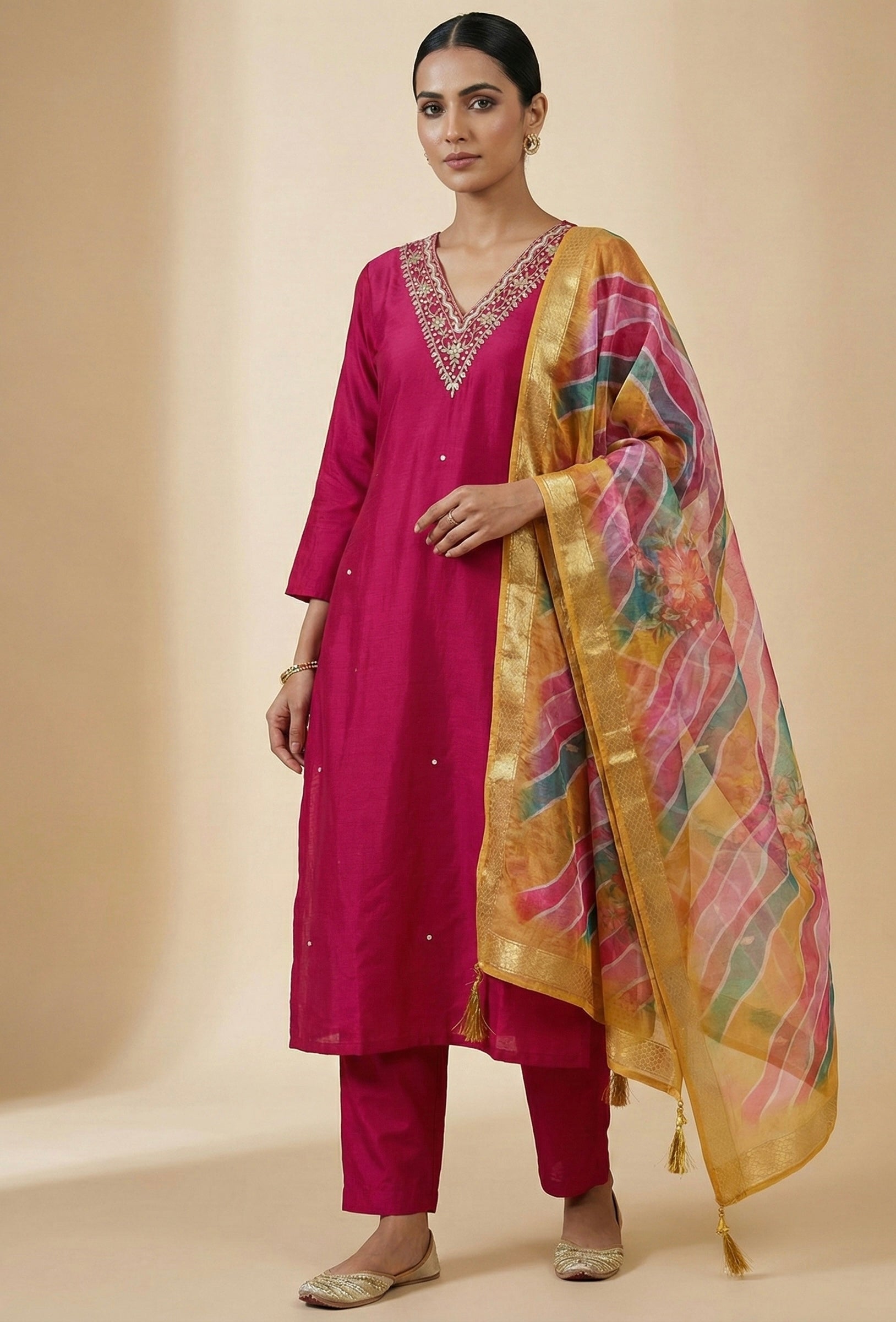 Laheriya Love in Roman Silk ✨